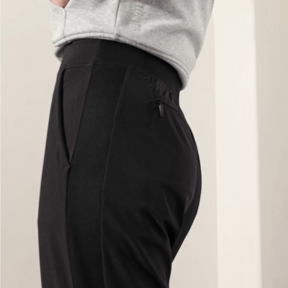 Athleta Black Cropped Ankle Pants